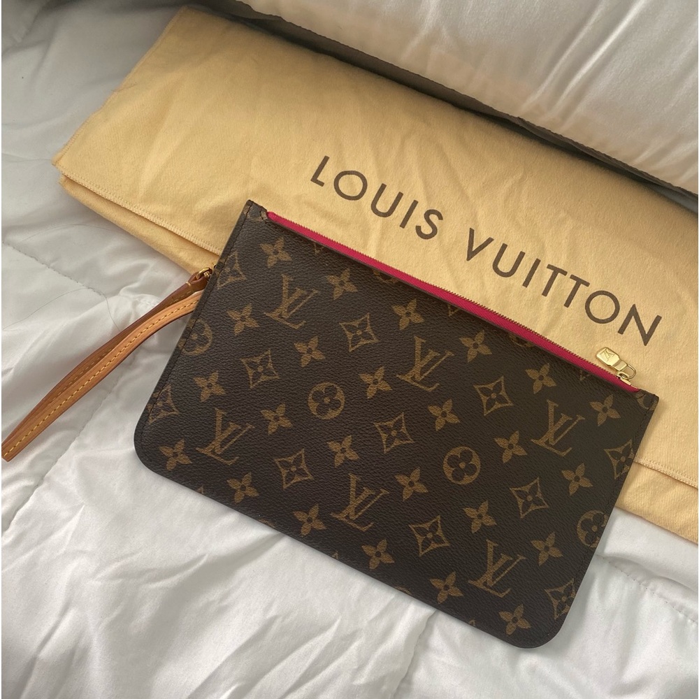 Authentic LOUIS VUITTON neverfull pouch wristlet monogram peony